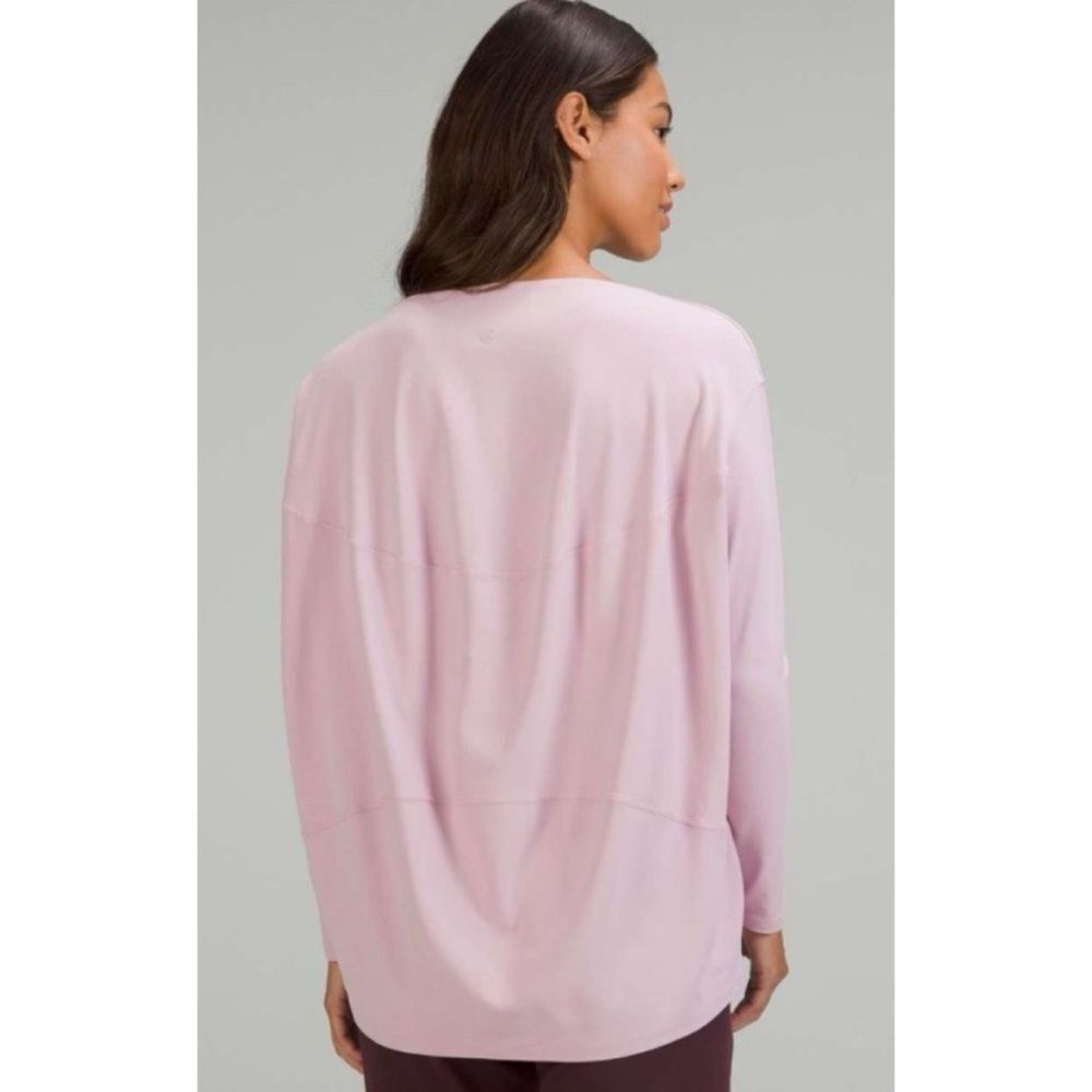 Lululemon Back in Action Long Sleeve
Shirt *Nulu
Peony Pink Size 8